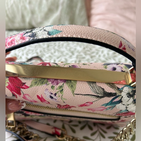 Also floral purse - Picture 4 of 7